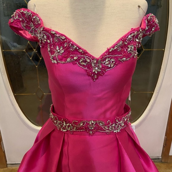 Vienna Pageant Dress - Picture 6 of 8